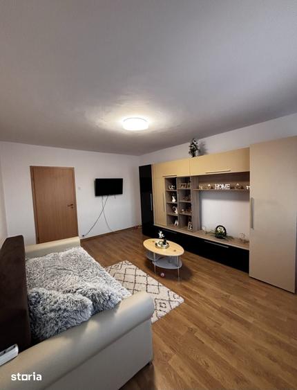 Apartament cu 2 camere decomandat în Cristian
