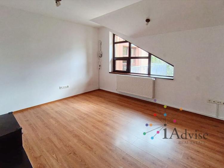 Spațiu comercial, de 240 mp, în Dârste