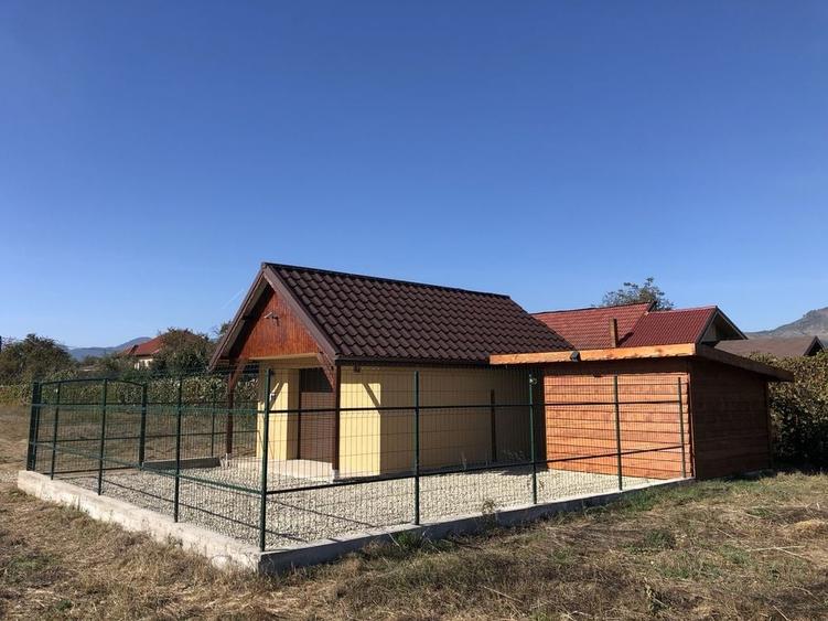 Teren de 800 mp, în Runcu