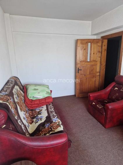 Garsoniera 30 mp, Calea Burdujeni, etaj 8/8, lift, acte la zi 45.000