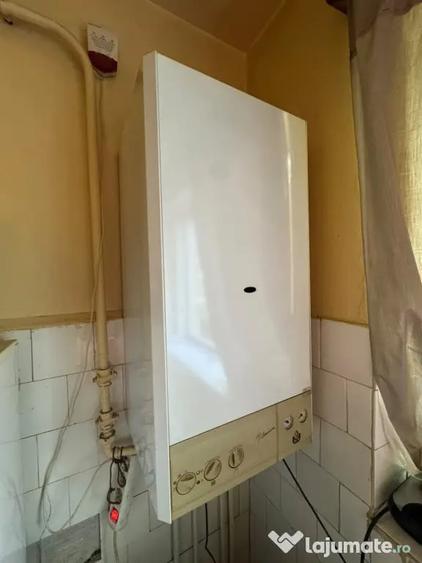 Apartament cu 2 camere semidecomandat în Calea Galați