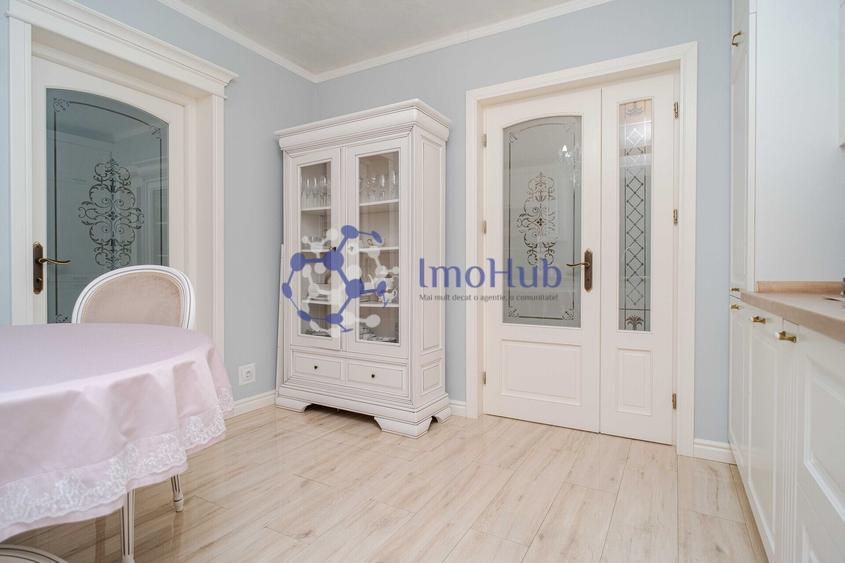 Casă individuală cu 7 camere cu Canalizare în Nicolina