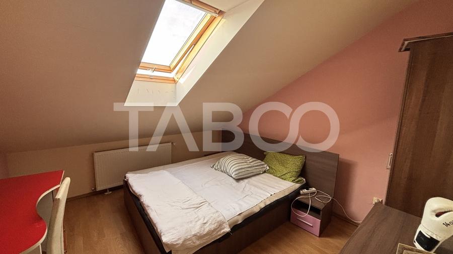 Apartament cu 4 camere decomandat, mobilat în Turnișor