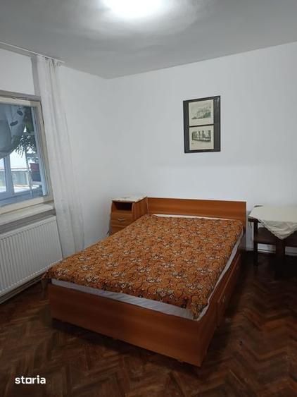 Apartament cu 2 camere decomandat în Est
