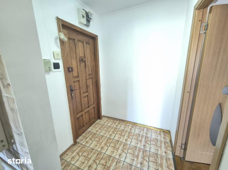 Apartament cu 2 camere semidecomandat în Hărmanului