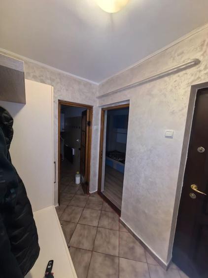 Apartament cu 3 camere în Sud