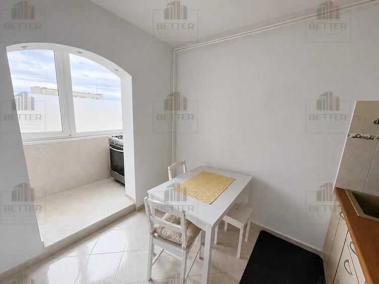 Apartament cu 3 camere decomandat în Sud