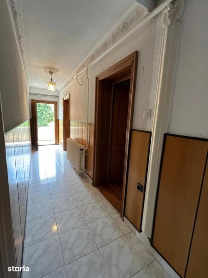 Casă cu 3 camere cu Teren 250 Mp în Morărești