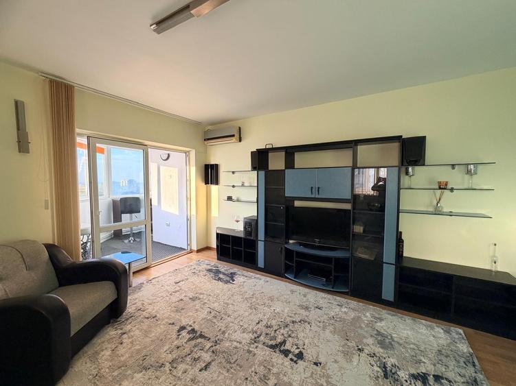 Apartament cu 2 camere decomandat, mobilat în Sat Vacanță