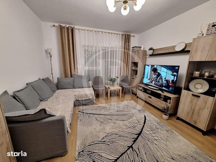 Apartament cu 3 camere decomandat în Titan