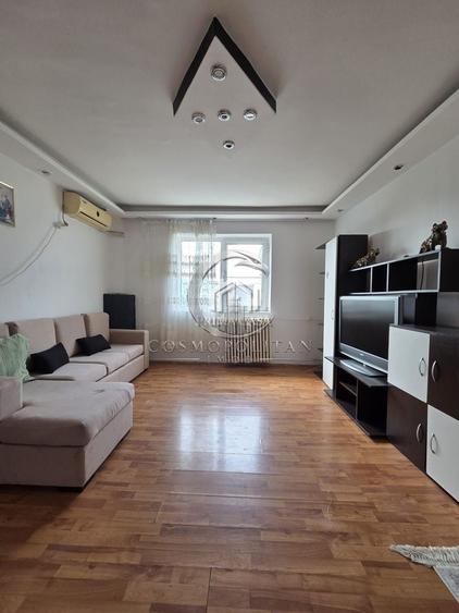 Apartament cu 3 camere semidecomandat în Bălcescu