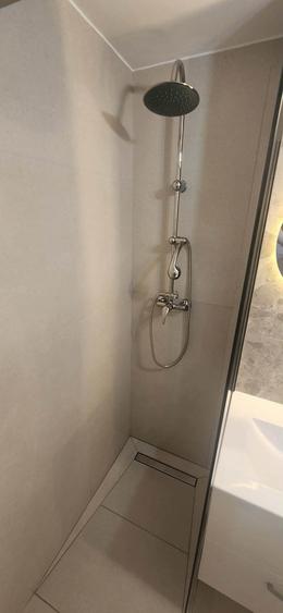 Apartament cu 3 camere decomandat în Lujerului