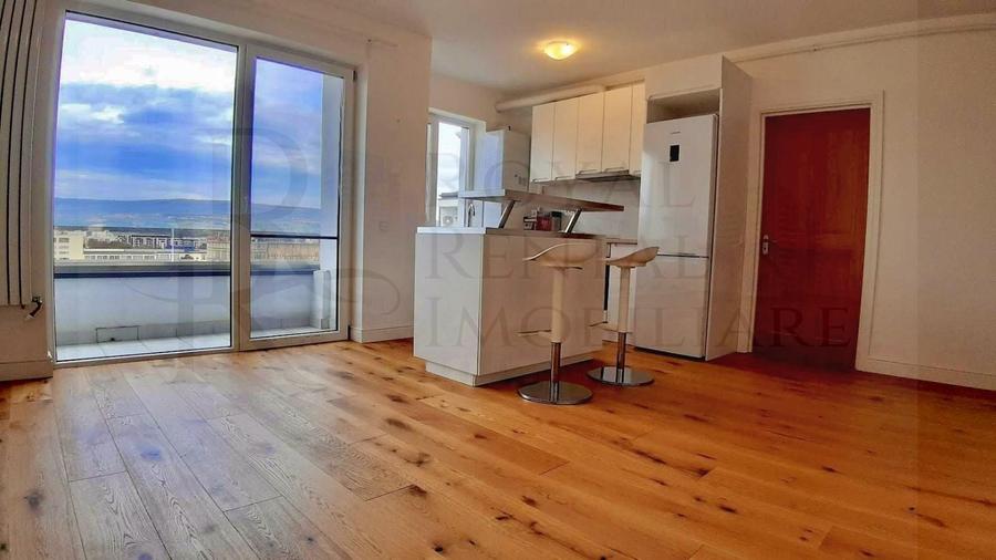 Apartament cu 3 camere, mobilat în Bulgaria