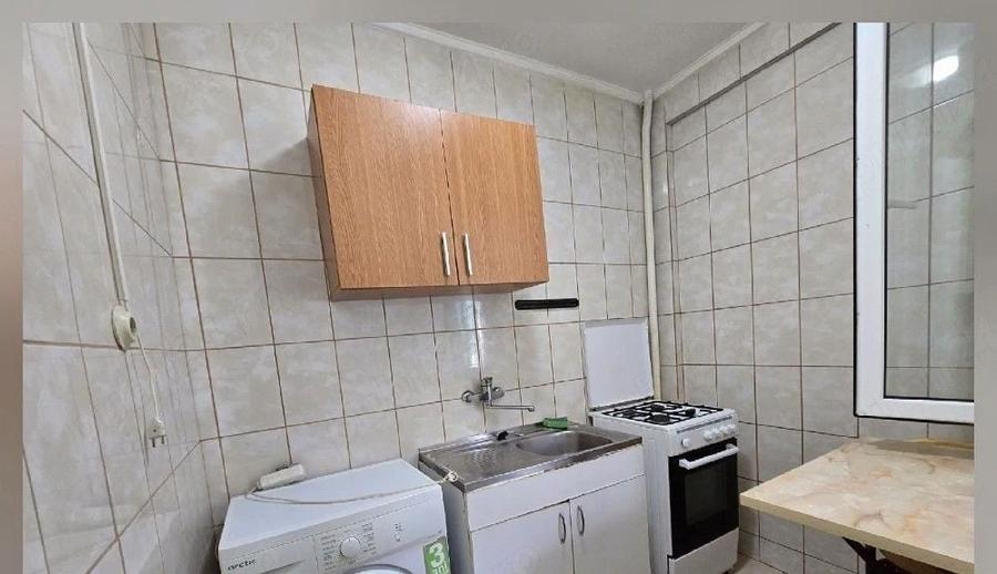Garsonieră semidecomandată în Titan