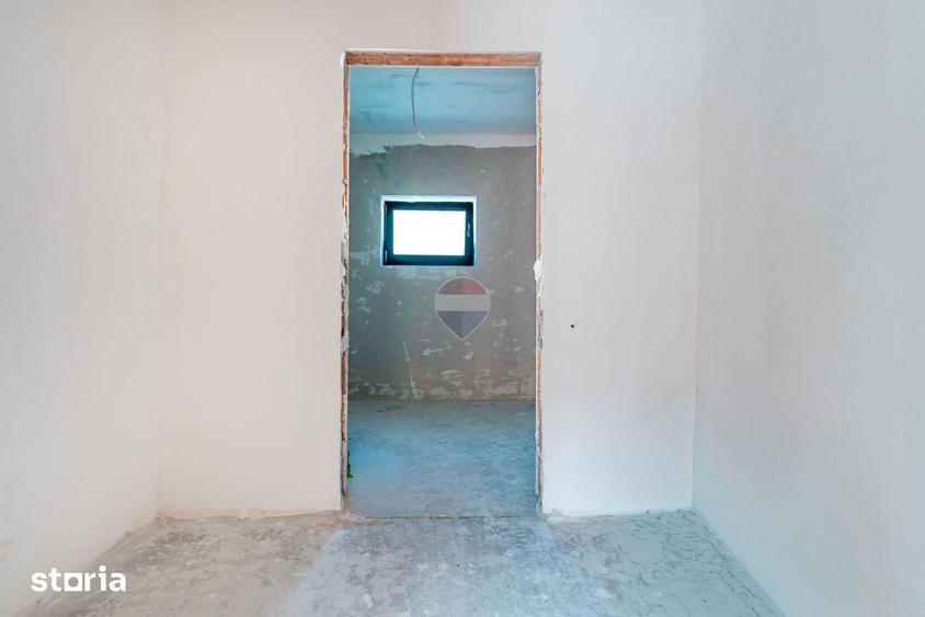 Casă cu 6 camere cu Teren 600 Mp în Feleacu