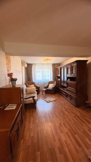 Apartament cu 3 camere decomandat în Ultracentral