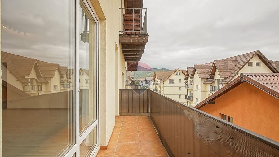 Apartament cu 4 camere decomandat, mobilat în Florilor