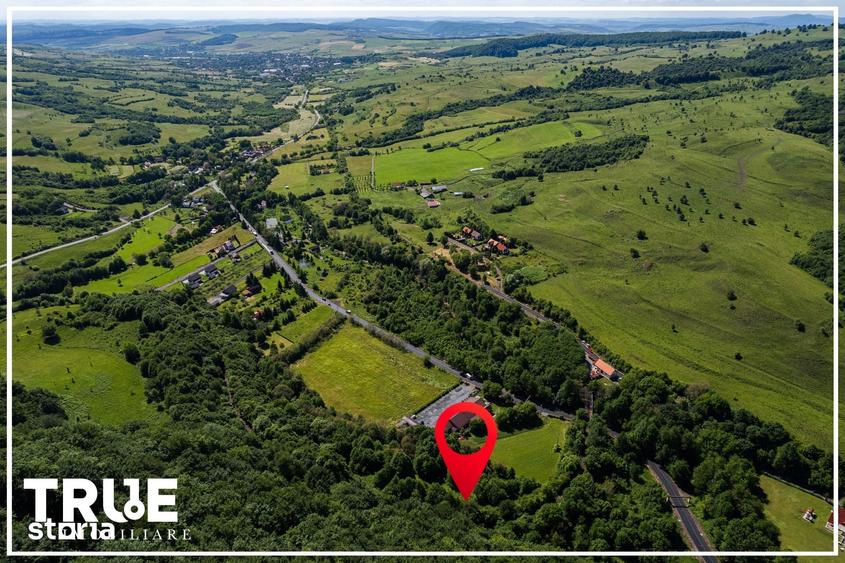 Teren de 2800 mp, în Eremitu