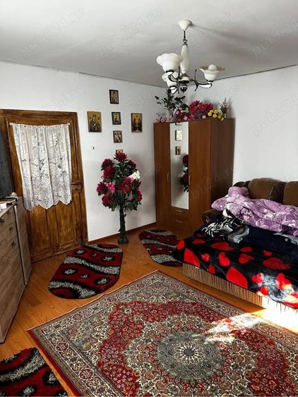 Casă cu 3 camere cu Teren 919 Mp în Dumbrava