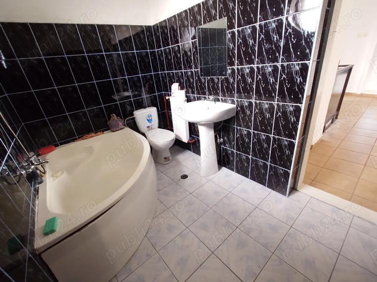 De vanzare direct de la proprietar Teren intravilan cu casa, in spatele cladirii VOX Torontal - 4