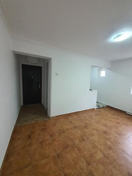 Salvare, 2 camere, 26mp, parter, semimobilat, 280 Euro - 7