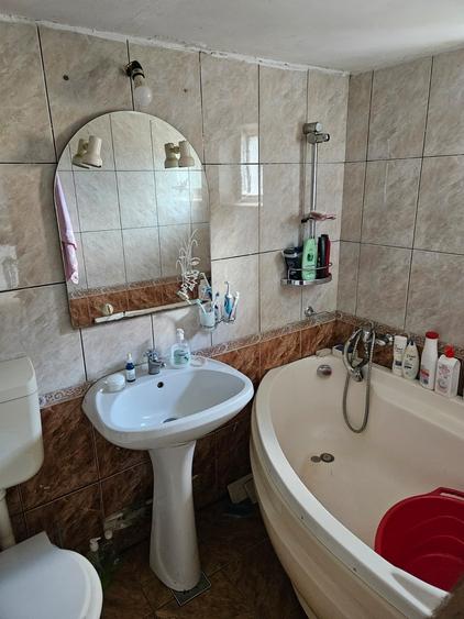 Casă individuală cu 3 camere cu Teren 940 Mp în Hăpria