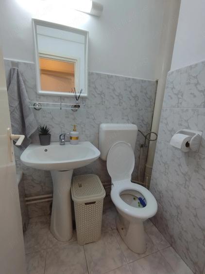 Garsonieră decomandată în Central