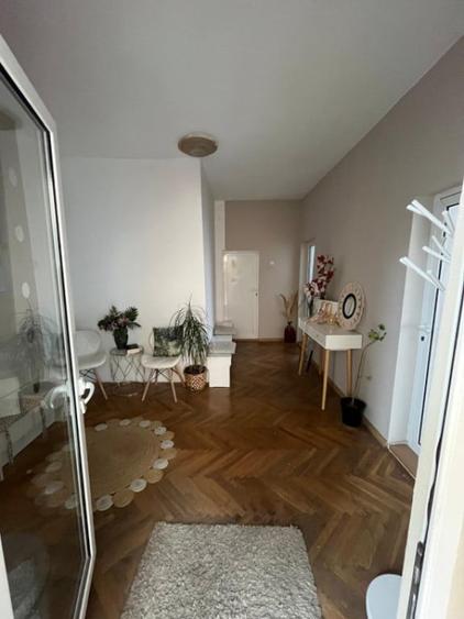 Apartament cu 3 camere decomandat în Andrei Mureșanu