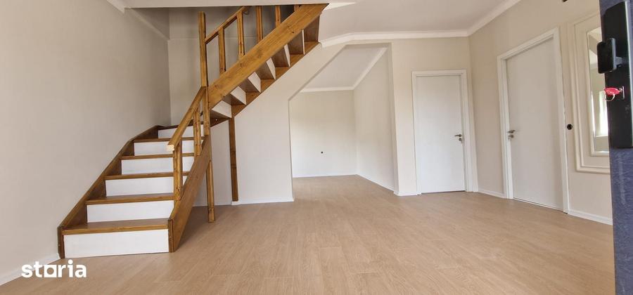 Casă cu 4 camere cu Teren 280 Mp în Lumina