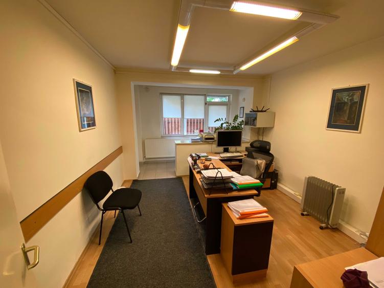 Apartament cu 3 camere decomandat în Ultracentral