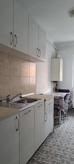 Garsonieră decomandată în Central