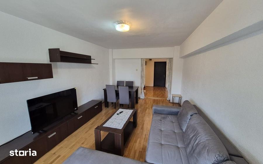 Apartament cu 3 camere în Centrul Civic