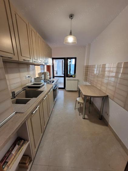 Apartament cu 3 camere decomandat în Decebal