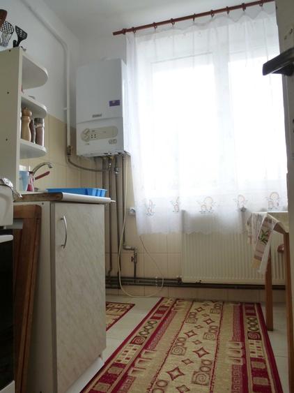 Apartament cu 3 camere decomandat în Copou