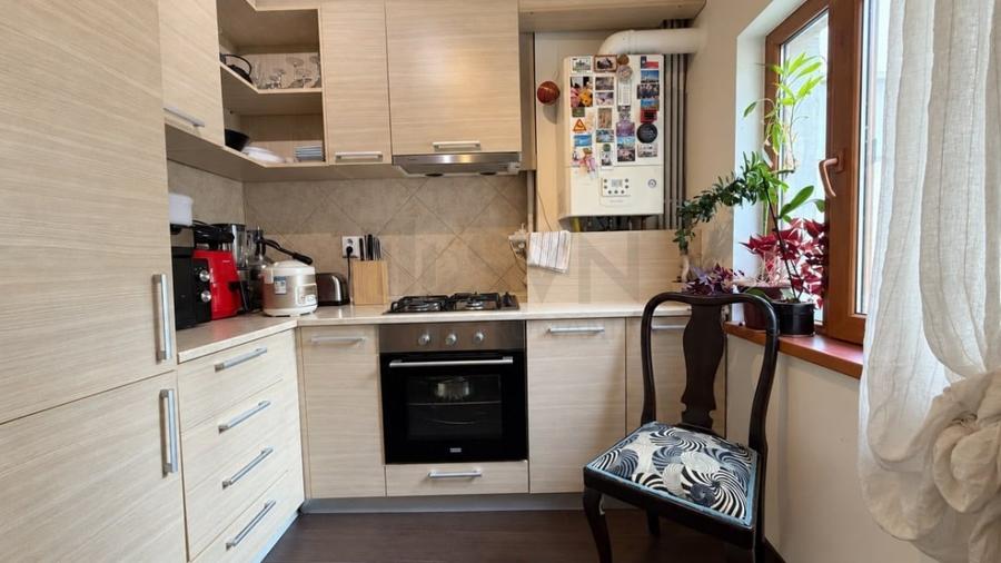Apartament cu 3 camere decomandat, mobilat în Dorobanți