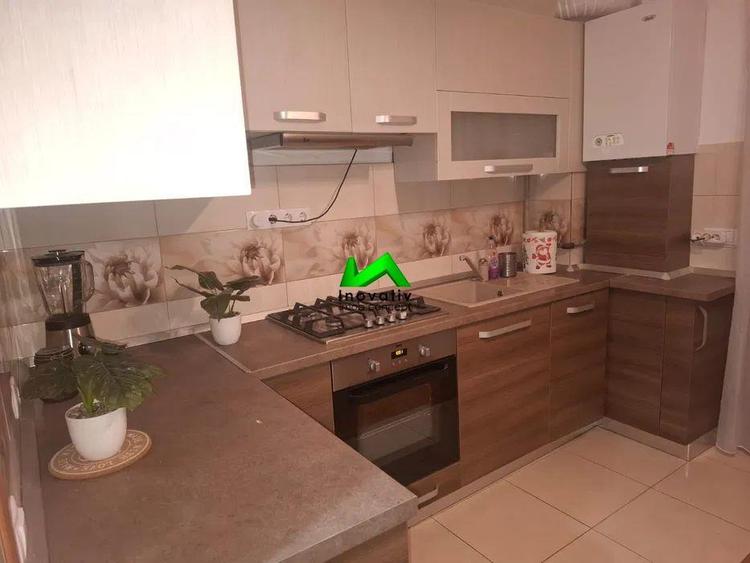 Apartament cu 3 camere decomandat în Hipodrom 3