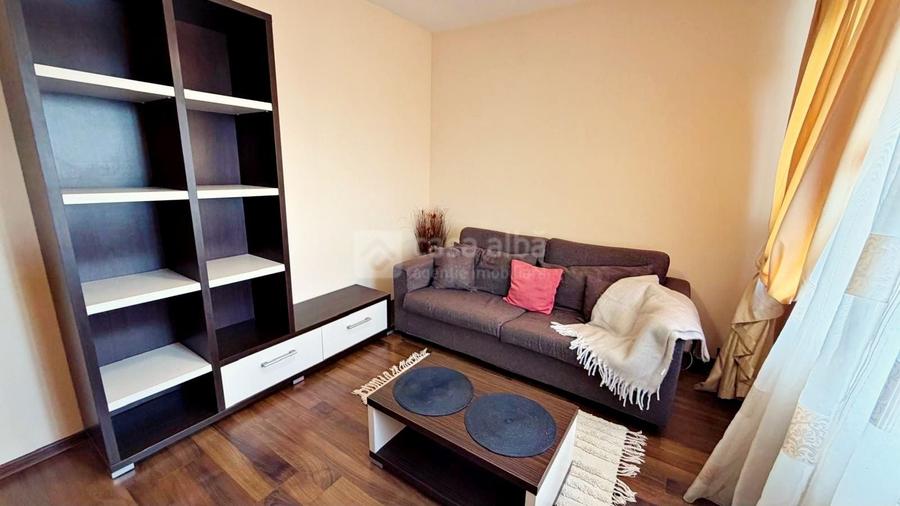 Apartament cu 2 camere semidecomandat, mobilat în Păcurari
