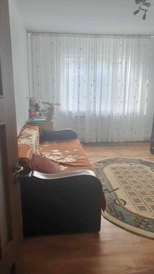Garsonieră decomandată în Uzina 2