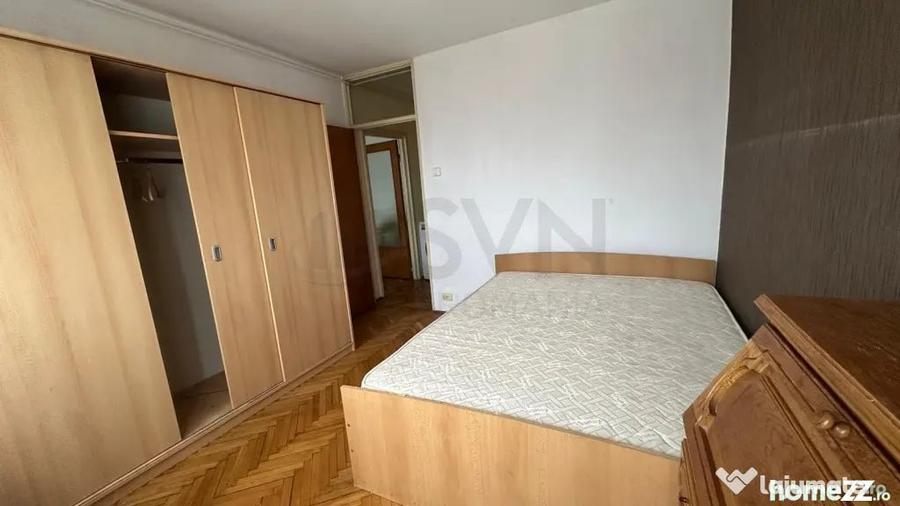 Apartament cu 3 camere semidecomandat în 1 Mai