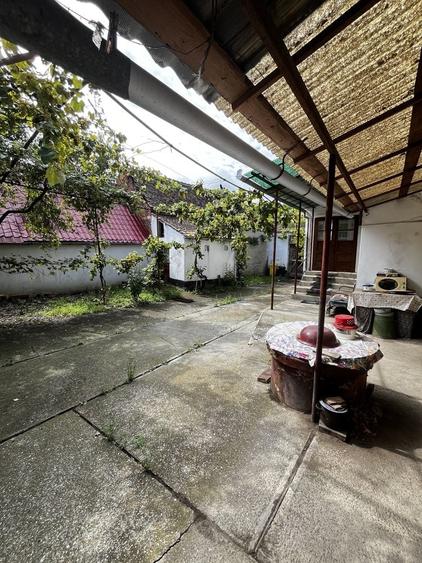 Casă cu 3 camere în Slimnic