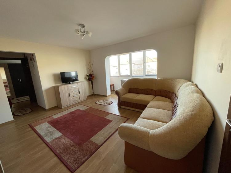 Apartament cu 2 camere semidecomandat în Dâmbovița