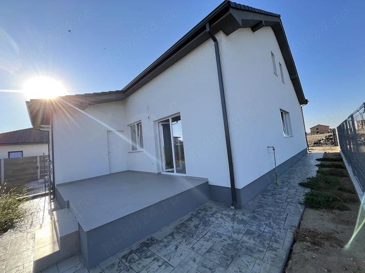 Casă cu Teren 325 Mp în Moșnița Nouă