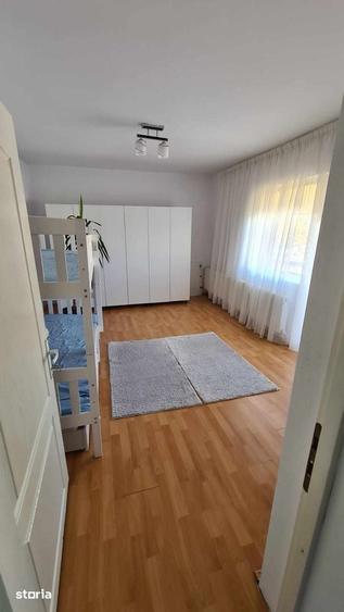 Casă cu 4 camere cu Teren 600 Mp în Central