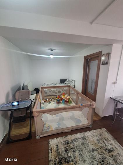 Apartament cu 2 camere decomandat în Est