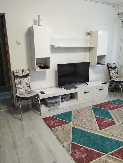 Apartament cu 2 camere semidecomandat în Alecu Russo