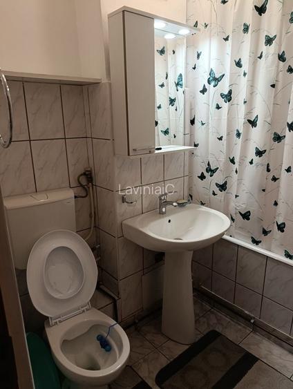 Inchiriez apartament 2 camere cf.1 dec. et 1 - Prundu-Romaria