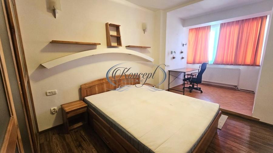 Apartament cu 4 camere semidecomandat, mobilat în Zorilor