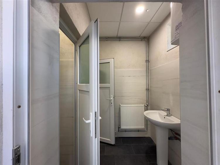 Spațiu industrial, de 334 mp, în Exterior Vest