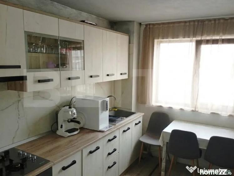 Apartament cu 2 camere semidecomandat în Micro 4