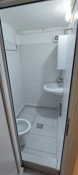 Garsonieră decomandată în Brâncoveanu